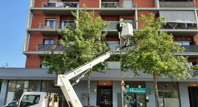Continua la renovació de l’enllumenat als carrers de Sabadell