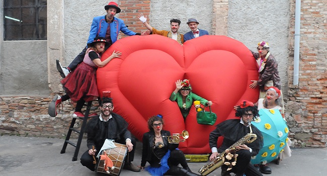 Gala de circ solidària amb pallassos d’arreu de Catalunya, aquest dissabte a la Vela de Ca l’Estruch