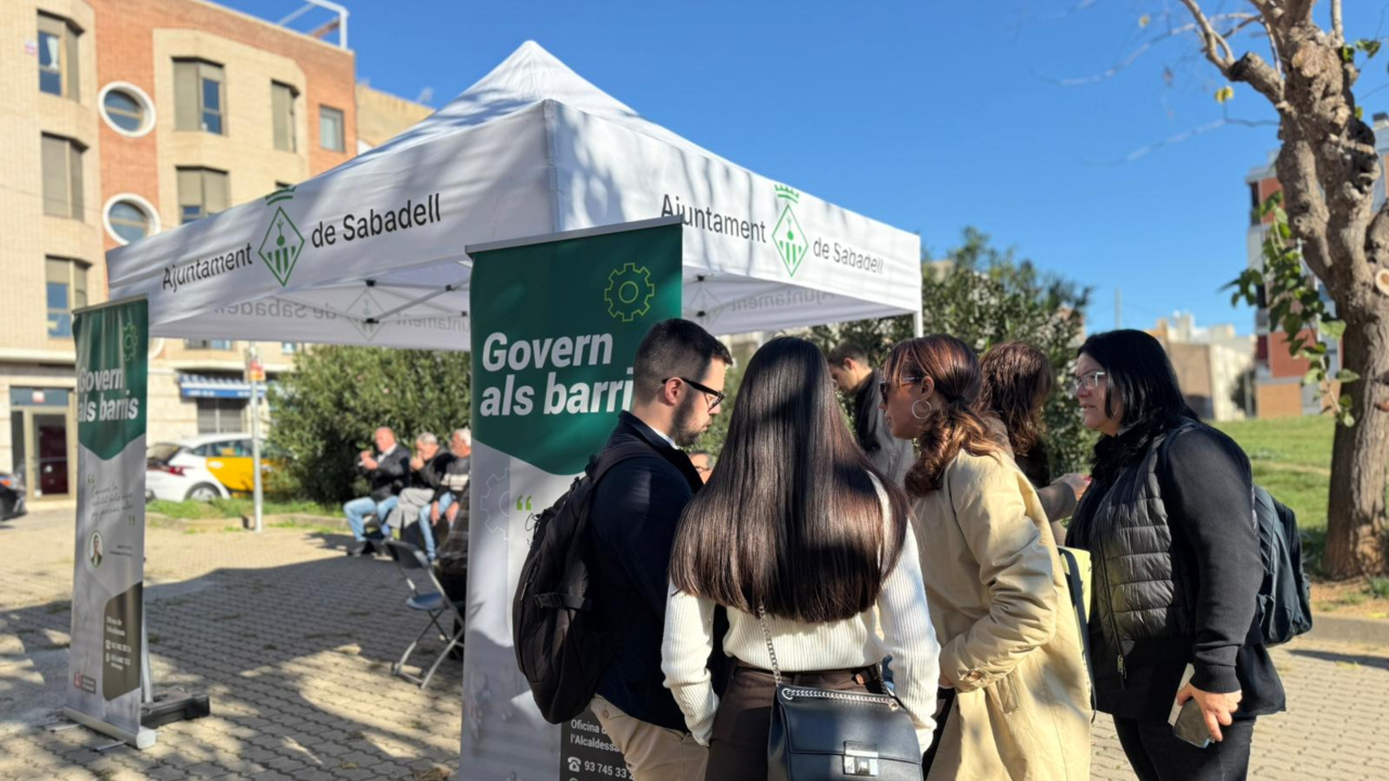 18 Govern Barris Merinals slide