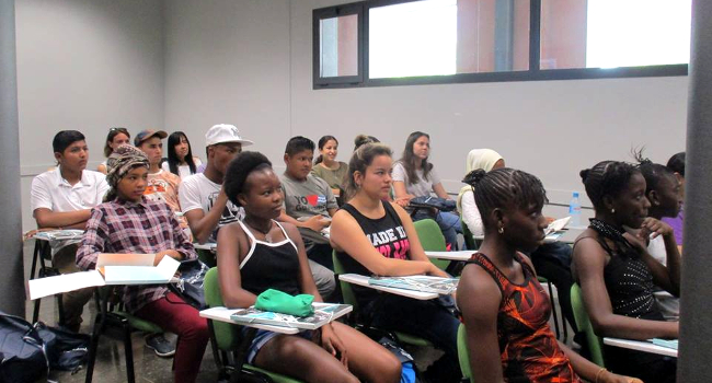 Una vintena de joves migrants participa al programa d’acollida especialitzada per a nois i noies reagrupades