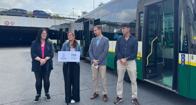 Sabadell incorpora tres autobusos articulats per reforçar les línies amb més demanda de la ciutat