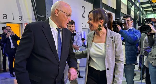 Marta Farrés celebra el retorn del Banc Sabadell a la ciutat i reafirma la seva oposició a l’OPA sobre l’entitat