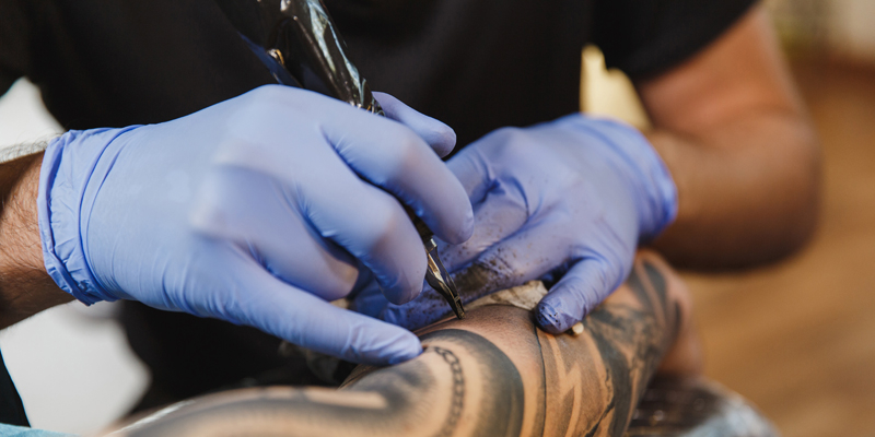 Establiments de pírcing, tatuatges i micropigmentació