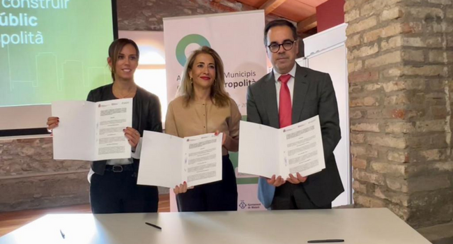 El MITMA, la Generalitat i l’Associació de l’Arc Metropolità signen un protocol per construir habitatge de lloguer social o assequible als municipis de l’Arc