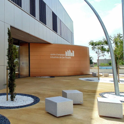 Construir infraestructures resilients, promoure la industrialització inclusiva i sostenible i fomentar la innovació