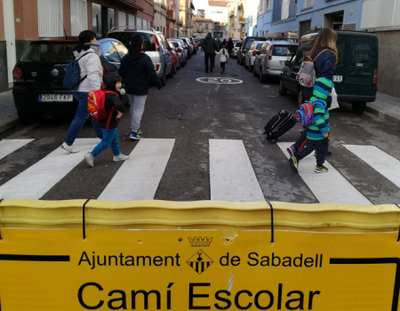 Pacificació del trànsit i millora del camí escolar davant del C.E Serra