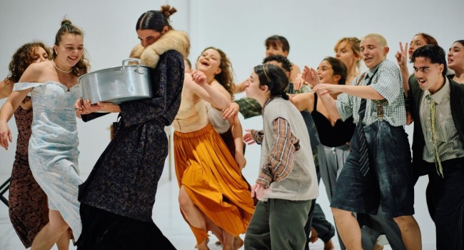 La companyia Free Bodies presenta We Rise, tres coreografies de dansa contemporània a l’Estruch