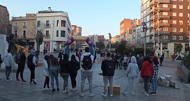 Èxit d’assistència a la gimcana d’orientació organitzada per la Xarxa d’Espais Joves de Sabadell 