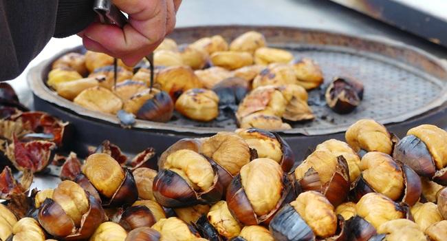 Dimarts, dia 2, s’obre el termini de sol·licituds per posar parades per la Castanyada