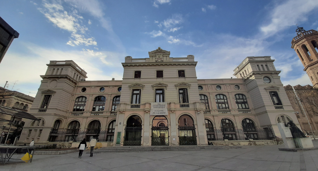 L’Ajuntament de Sabadell i Territori signen el conveni per a la rehabilitació de 170 habitatges del barri d'Arraona-Merinals
