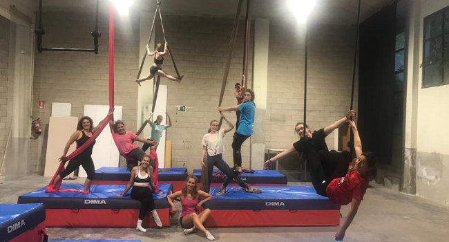 L’Estruch programa diversos cursos intensius de circ per aquest estiu