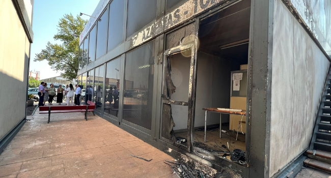 L’alcaldessa visita les zones afectades pels incendis del cap de setmana a l’Aeroport de Sabadell