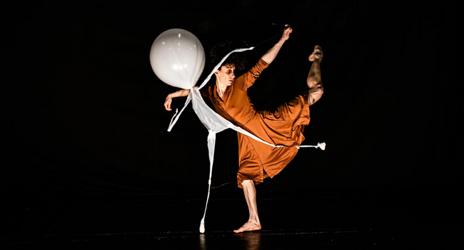 laSala acull un espectacle de circ contemporani que reivindica el poder de la imaginació