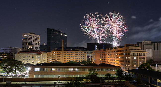 El tradicional Castell de Focs i la música de l’orquestra Di-Versiones posaran el punt i final a la Festa Major