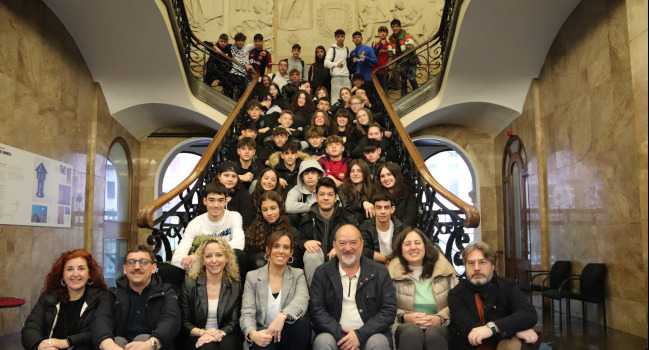 Joves italians i noruecs visiten Sabadell en un intercanvi europeu amb l’Institut Arraona per reflexionar sobre voluntariat i sostenibilitat
