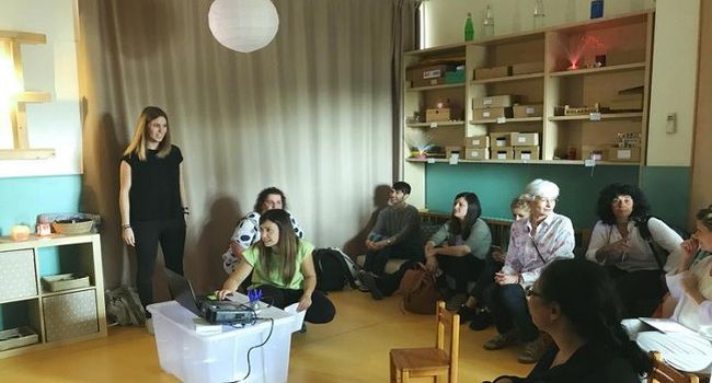 Educadors d’Itàlia i Hongria visiten les escoles bressol municipals Romànica i Espronceda