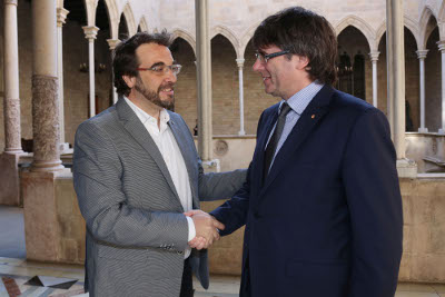 Trobada entre l’alcalde, Juli Fernàndez,  i el president de la Generalitat, Carles Puigdemont